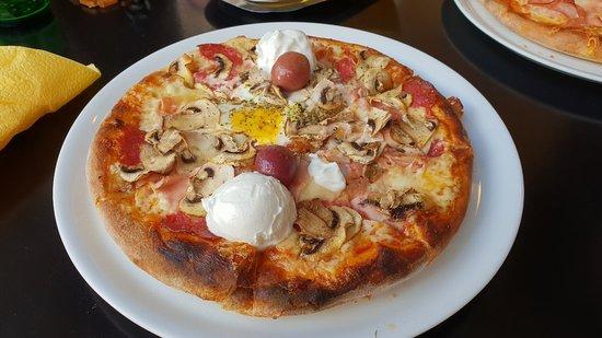 Pizzeria Cosa Nostra